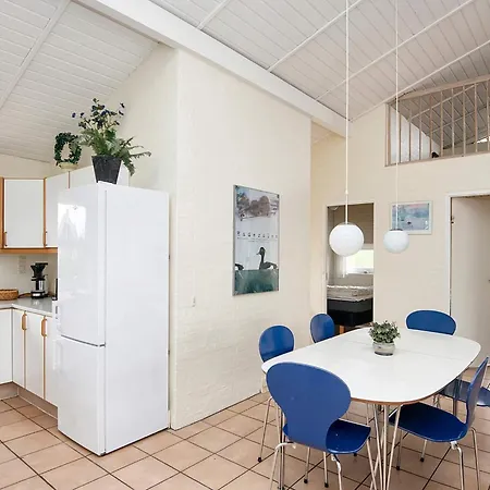 Prázdninový dům 10 Person In Haderslev-by Traum *