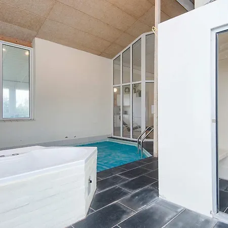 Prázdninový dům 10 Person In Haderslev-by Traum *